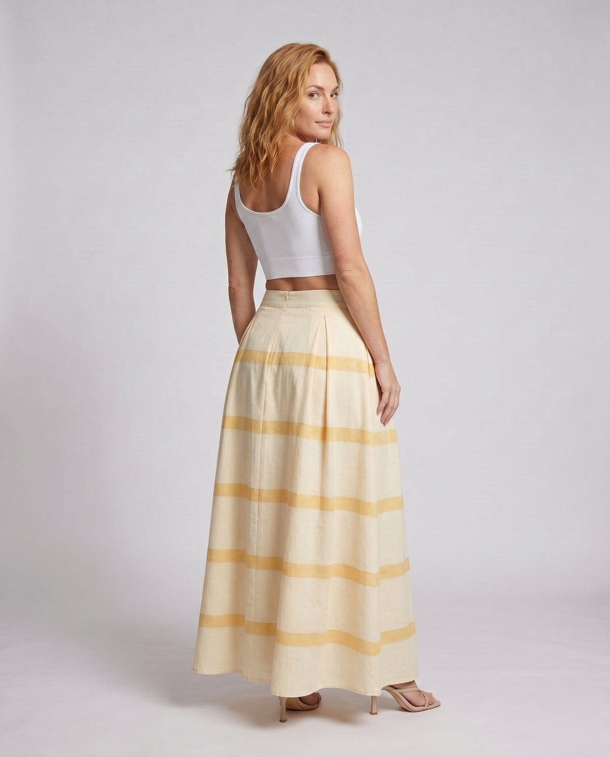 Women's maxi skirt with elegant stripe pattern in fluid design - Chichicherry