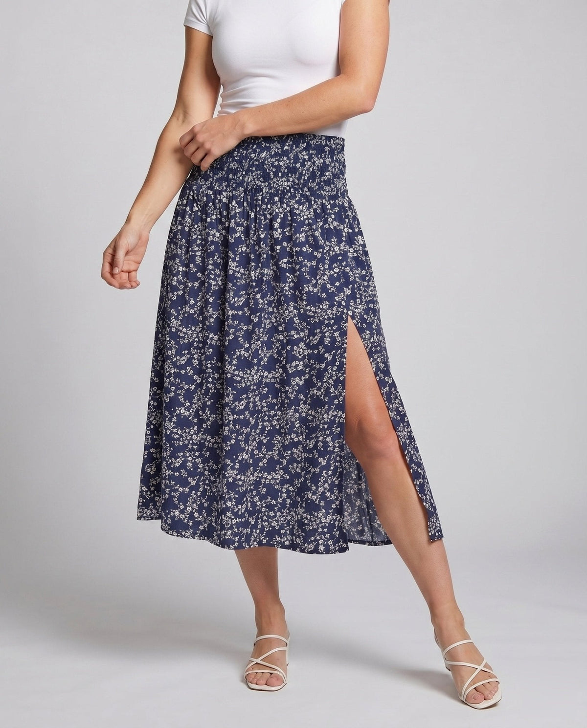 Women's maxi skirt with floral design and elastic waistband - Chichicherry