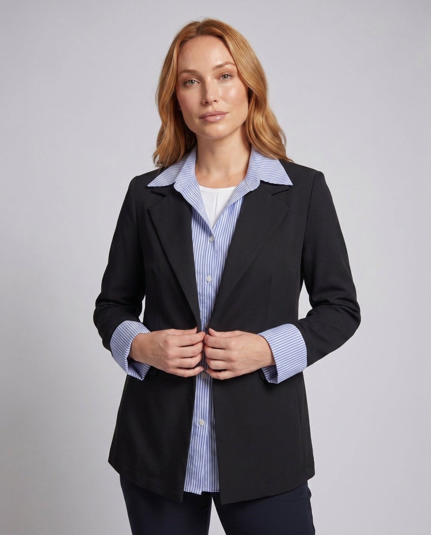 Women's oversized blazer with elegant collar and practical pockets - Chichicherry