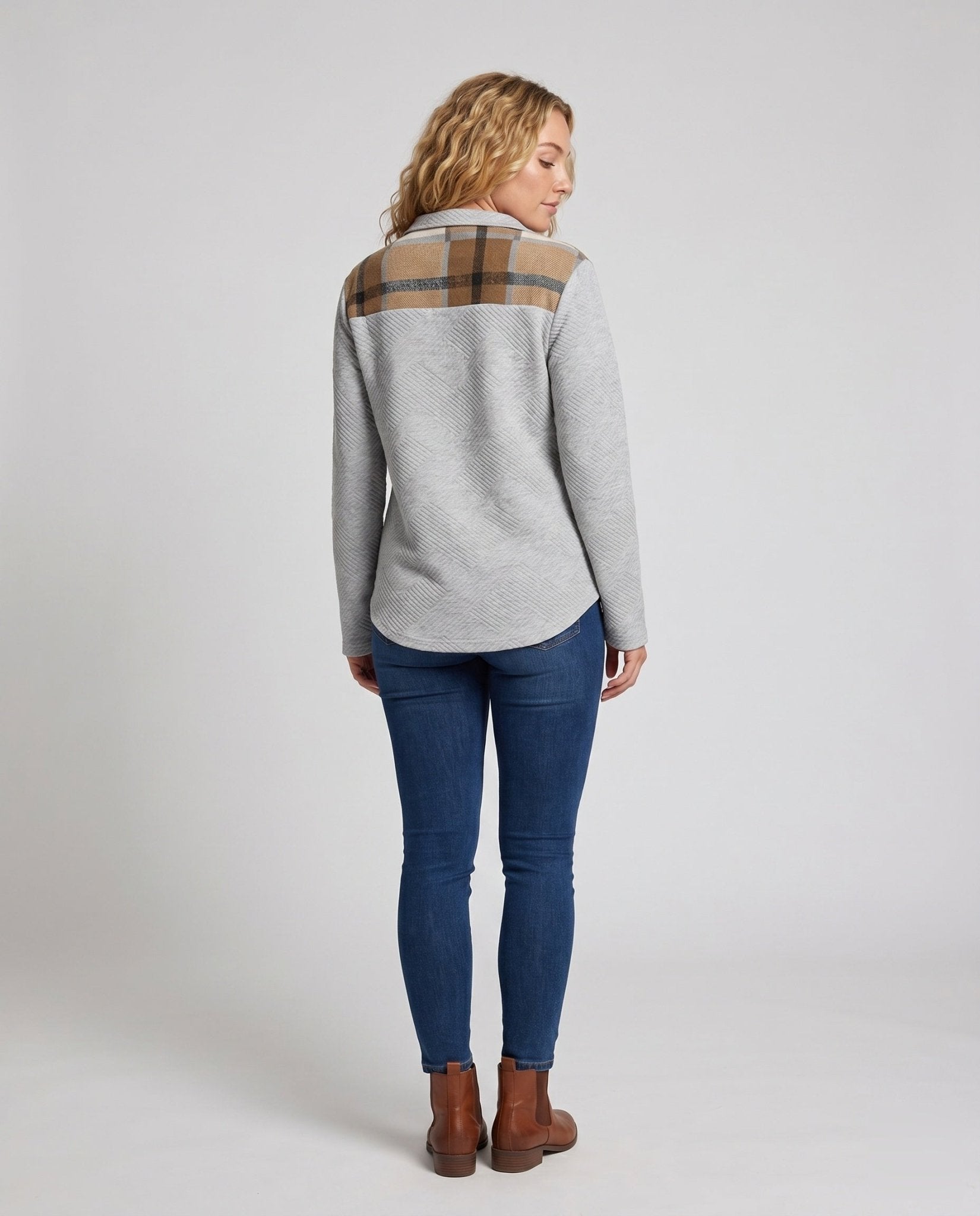 Women's quilted pullover with half zipper and trendy collar - Chichicherry