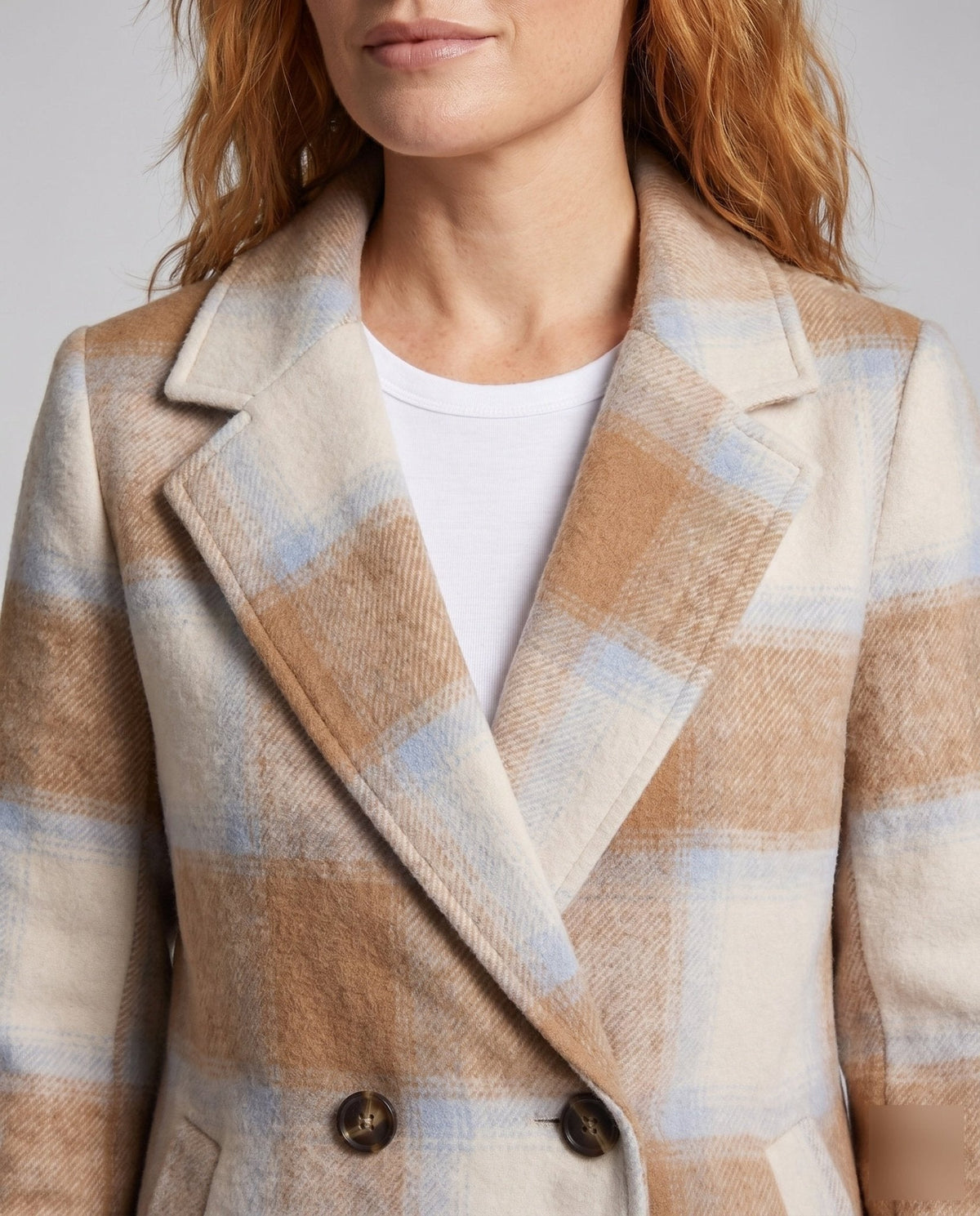 Women’s stylish double-breasted wool jacket with check pattern - Chichicherry