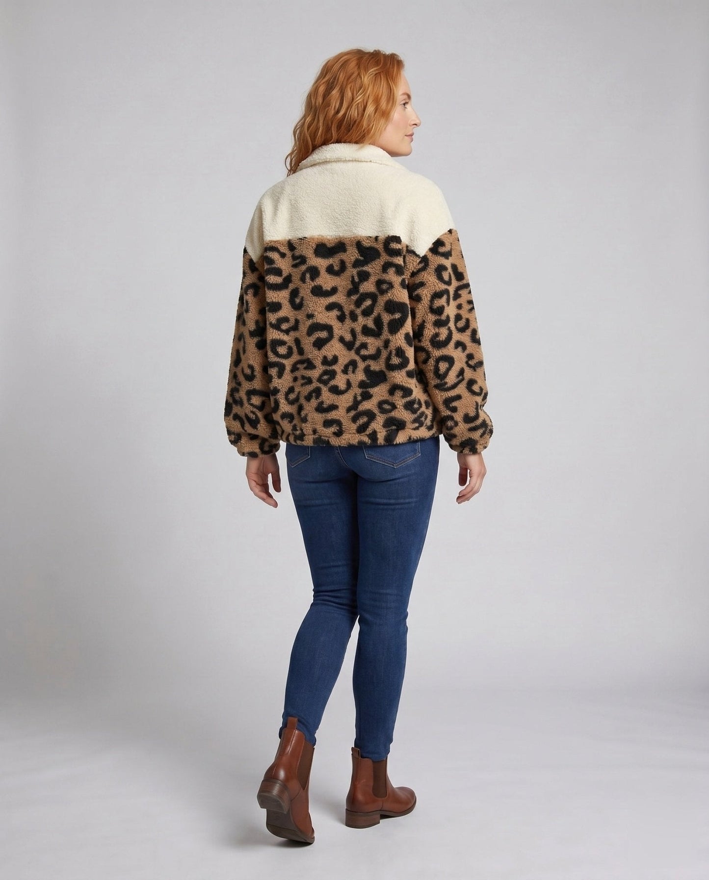 Women’s stylish fleece jacket with leopard pattern and high collar - Chichicherry