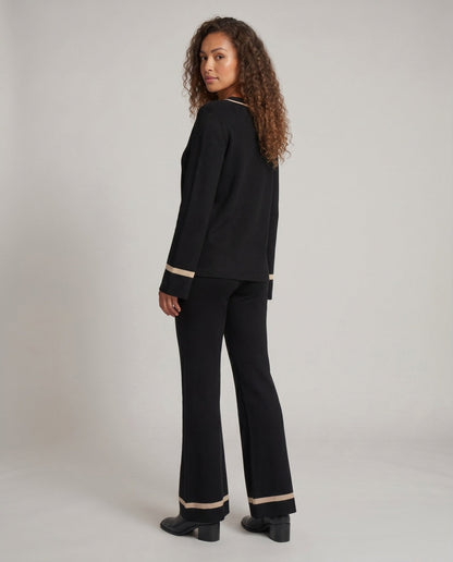 Women's stylish knit suit with wide leg and V-neck - Chichicherry