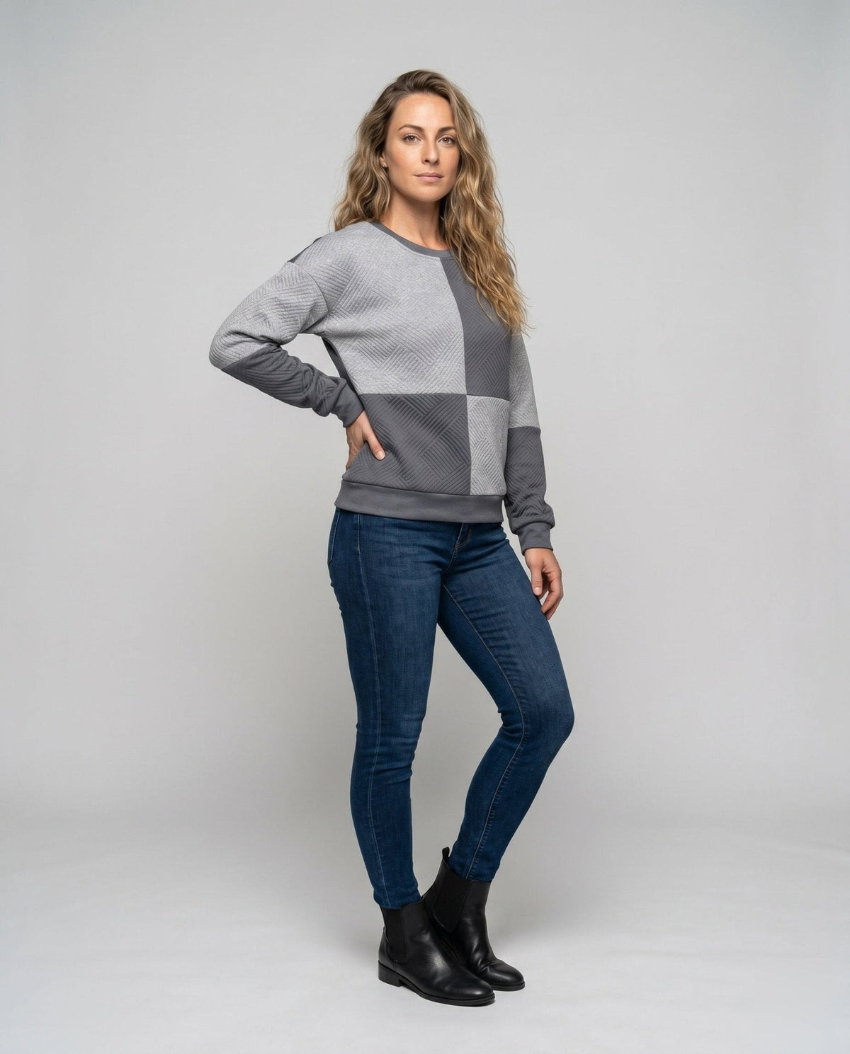 Women's stylish sweatshirt with geometric block design and textured material - Chichicherry