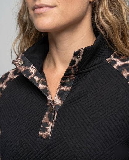 Women’s sweatshirt with animal print and modern stand-up collar - Chichicherry