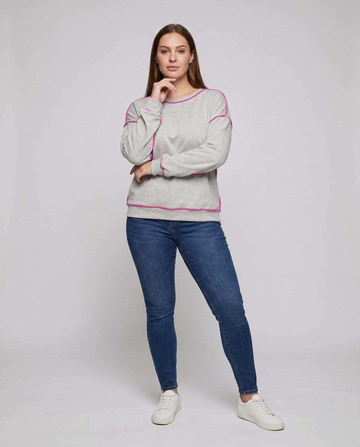 Women's sweatshirt with contrasting seams - Chichicherry