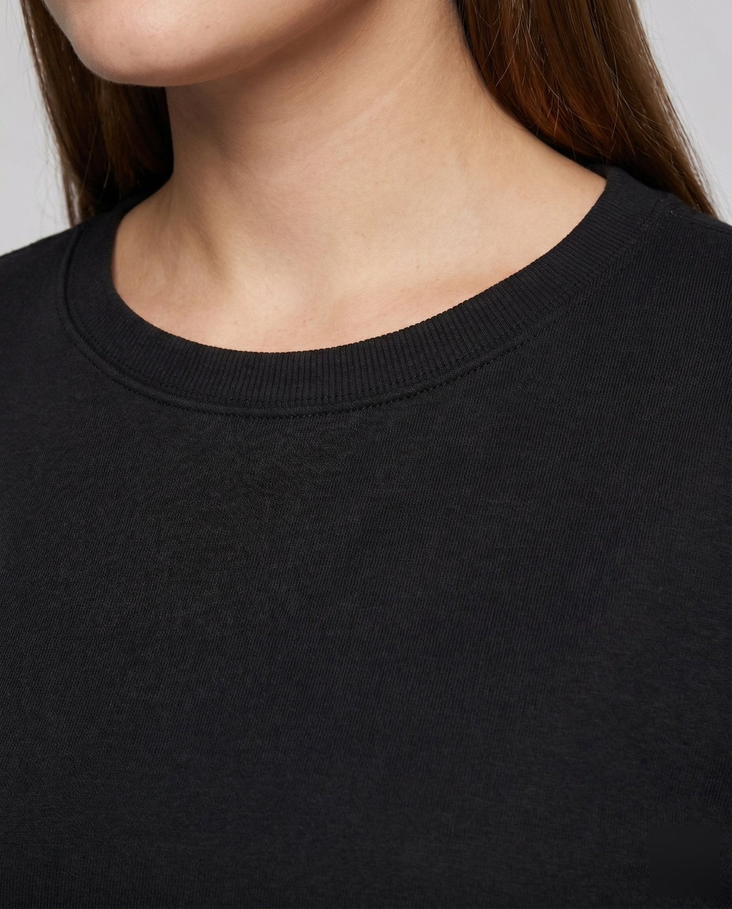 Women’s sweatshirt with elegant lace trim - Chichicherry