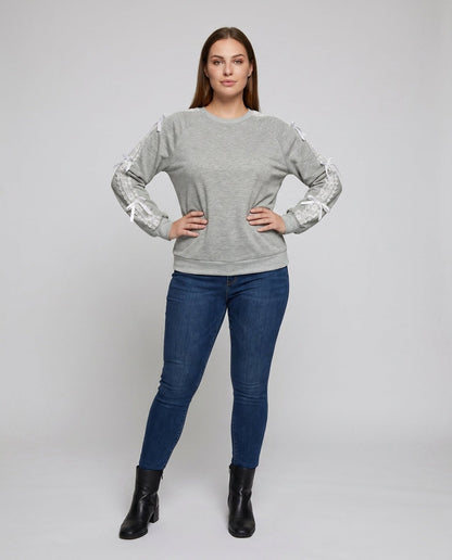 Women's sweatshirt with fine lace accents and decorative bows - Chichicherry