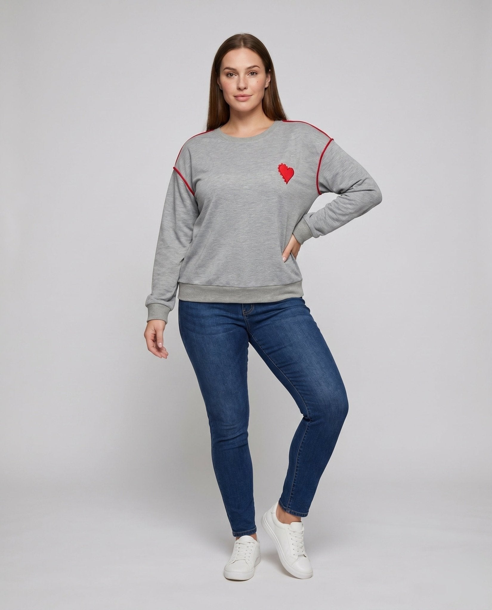 Women's sweatshirt with heart-shaped appliqués and trendy contrast stitching - Chichicherry