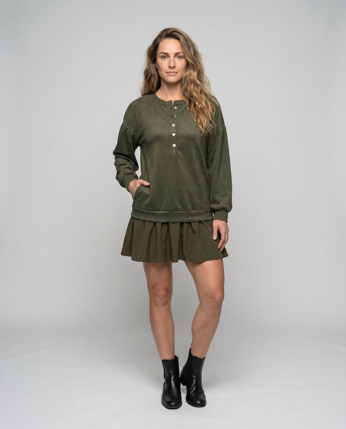 Women's sweatshirt with puff sleeves and button closure - Chichicherry