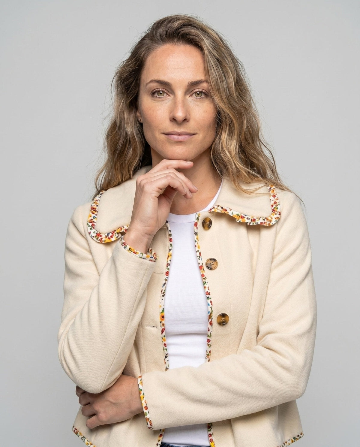 Women's timeless blazer jacket with colorful collar and elegant button details - Chichicherry