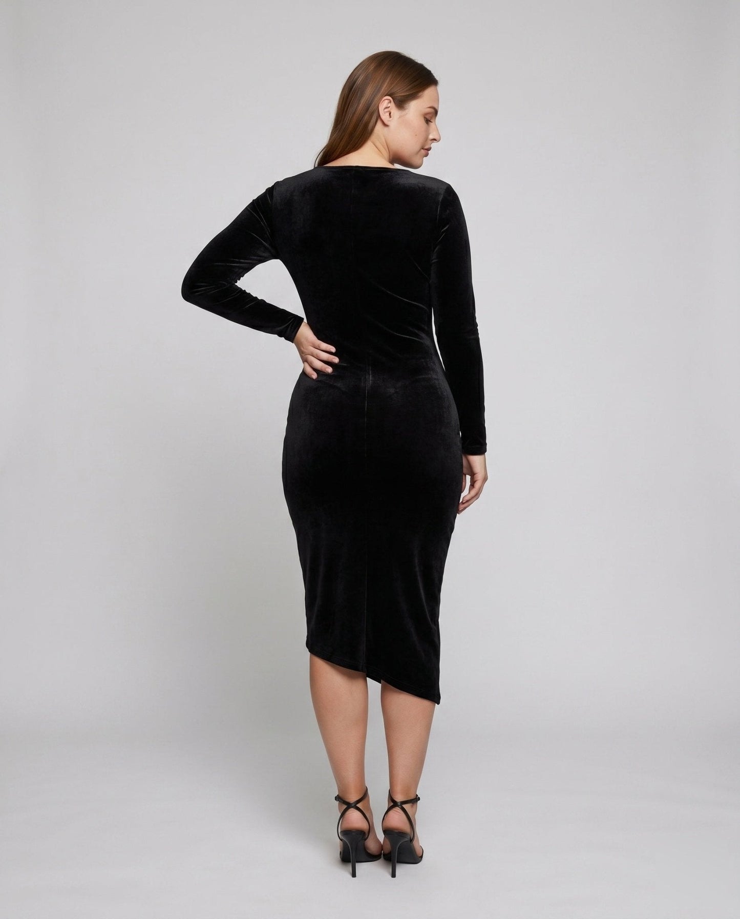 Women’s wrap dress with elegant gathering and high slit - Chichicherry